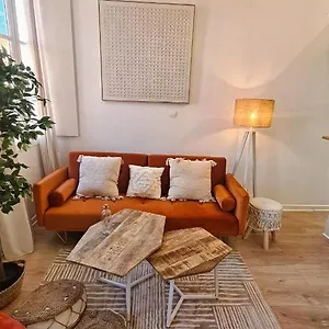 Appartement Sous Les Toits D'avignon, Avignon